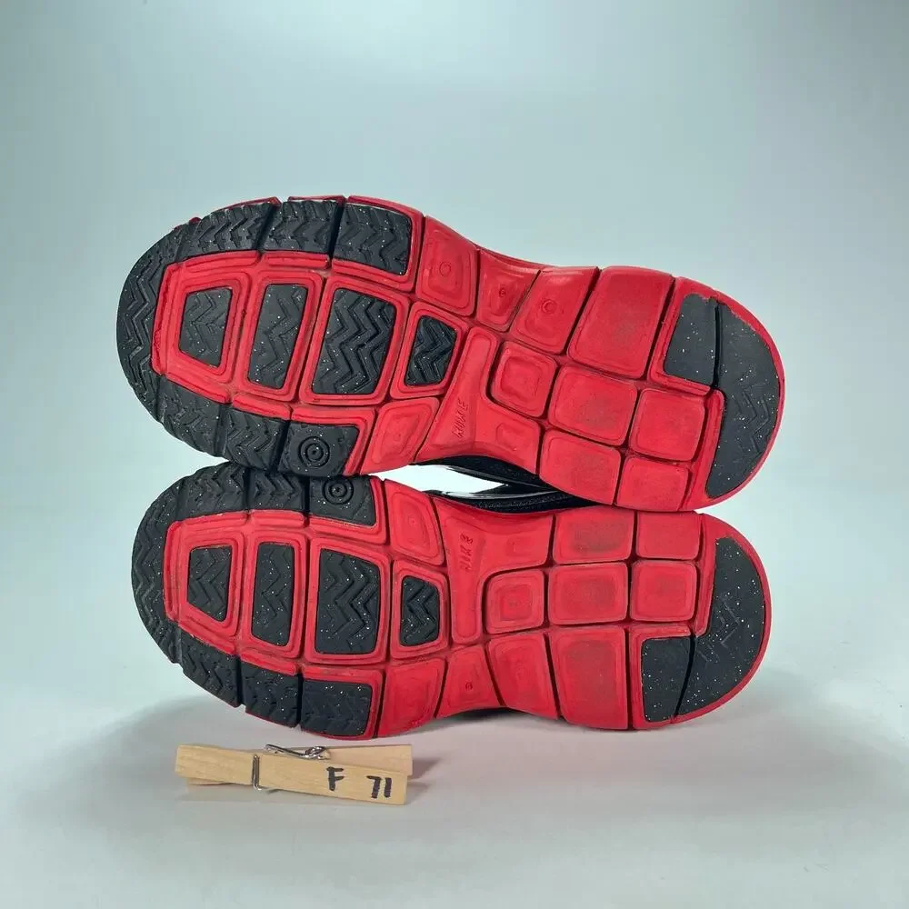 Nike Black Red Swoosh Lace Up Athletic Shoes Casual Sneakers Youth Size 1.5Y